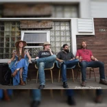 Angela Perley & The Howlin' Moons
