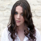 Amelia Curran