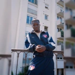 La Mano 1.9