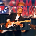 Daryl Stuermer