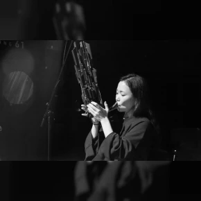 박지하