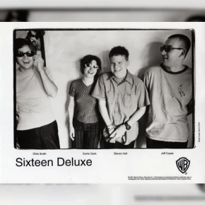 Sixteen Deluxe