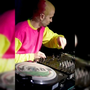 DJ Neon