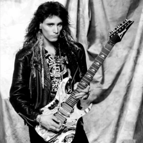 Steve Vai