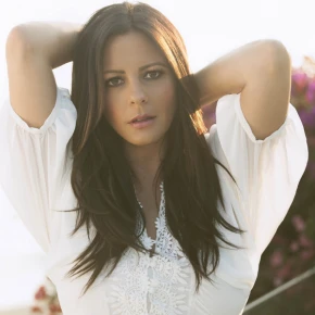 Sara Evans