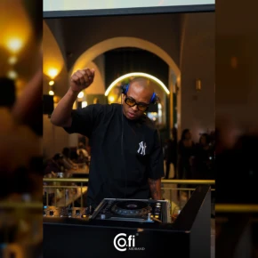 Mobi Dixon