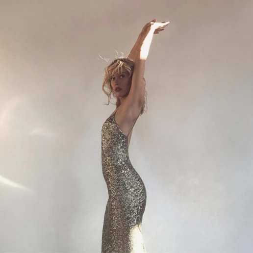 Nina Lili J