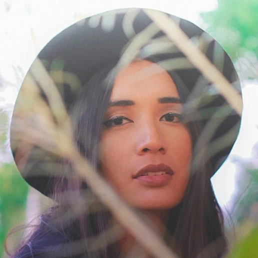 Raye Zaragoza