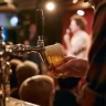 An Idiot’s Guide to Beer: Comedy trifft Hopfen
